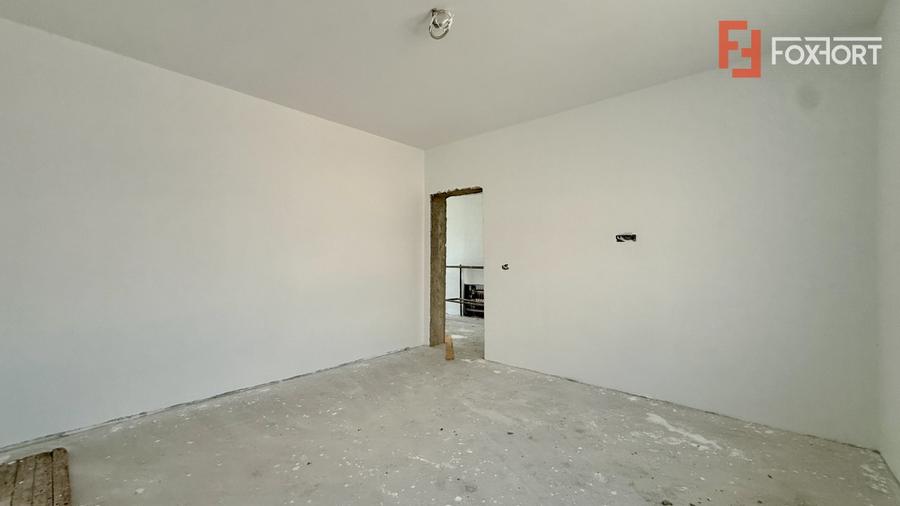 Duplex cu 3 camere cu Canalizare în Moșnița Nouă