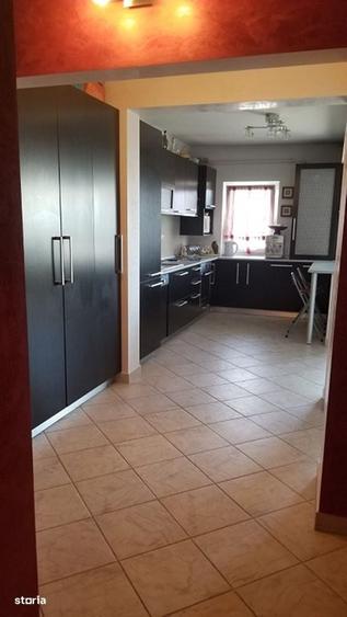 cv 45 Zona RFN, apartament 3 camere decomandat - 5