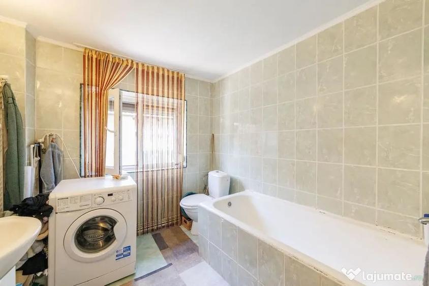 Casă cu 3 camere cu Teren 634 Mp în Central