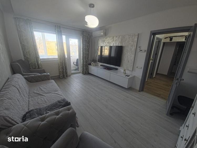 Apartament cu 2 camere decomandat în CET