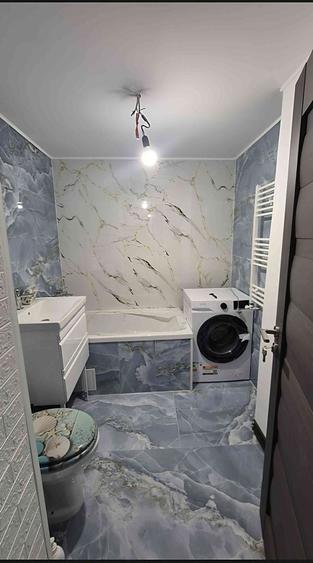 Apartament cu 4 camere decomandat, mobilat în Central