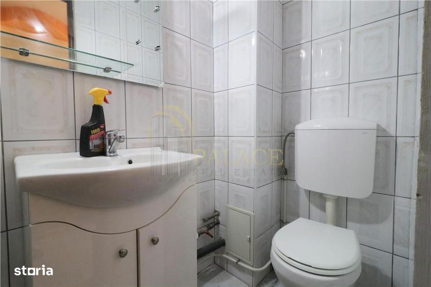 Apartament cu 3 camere decomandat, mobilat în Nicolina