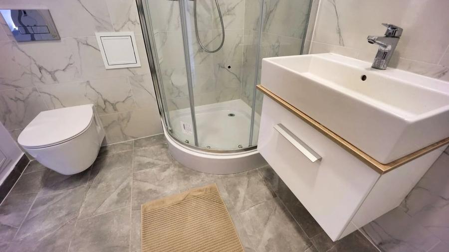 Apartament cu 3 camere decomandat în Băneasa