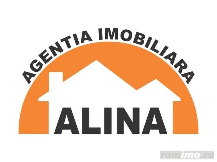Apartament cu 3 camere decomandat în Piața Centrală