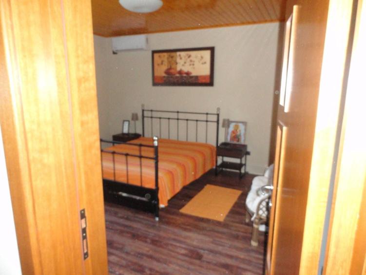 Casă cu 3 camere cu Teren 800 Mp în Brănești