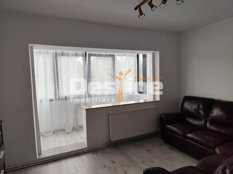 Apartament cu 2 camere decomandat, mobilat în Poiana Câmpina