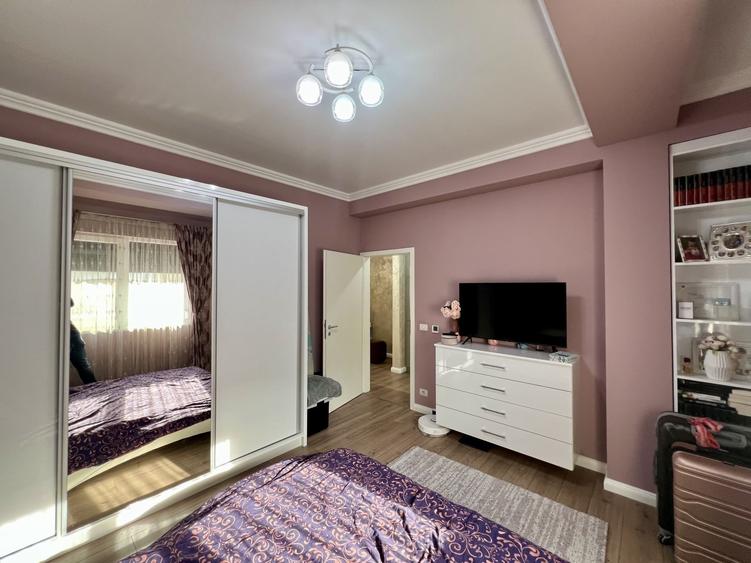 Apartament cu 3 camere semidecomandat, mobilat în Giroc