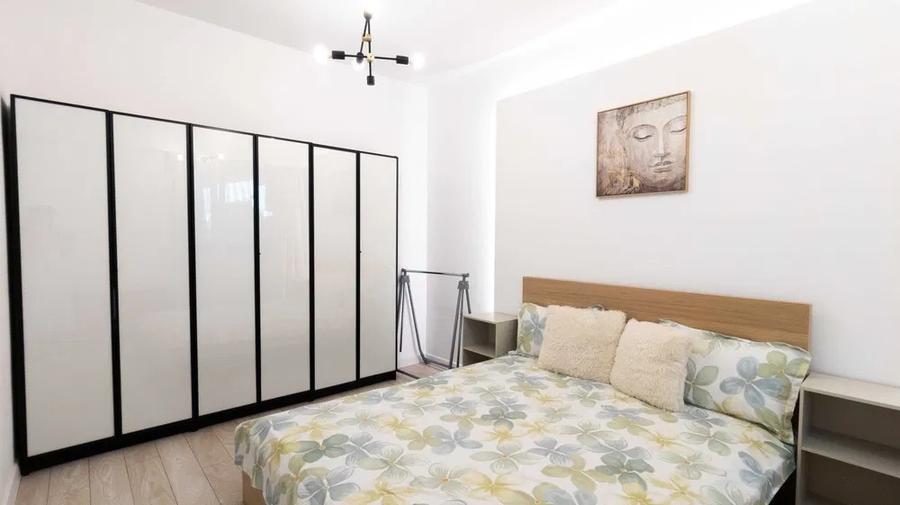 Apartament cu 2 camere decomandat, mobilat în Politehnica