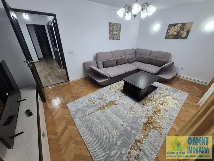 Apartament cu 2 camere decomandat în Faleza Nord