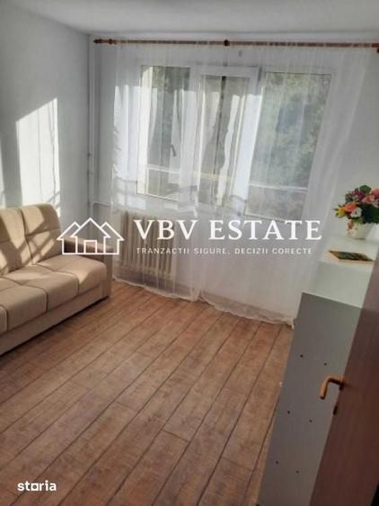 Apartament cu 3 camere decomandat în Drumul Taberei