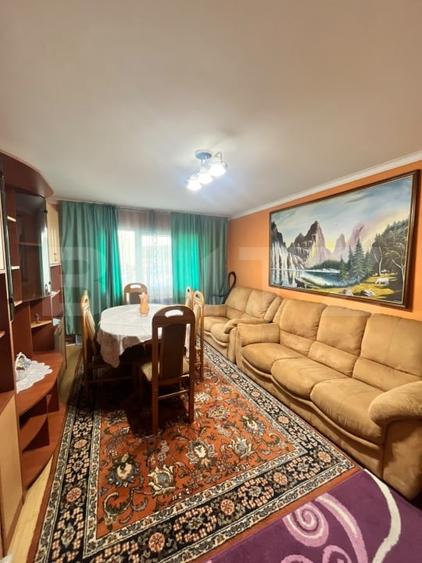 Apartament cu 2 camere decomandat, mobilat în Central