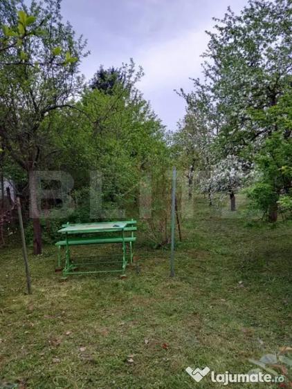 Teren de 600 mp, în Bercu Roșu