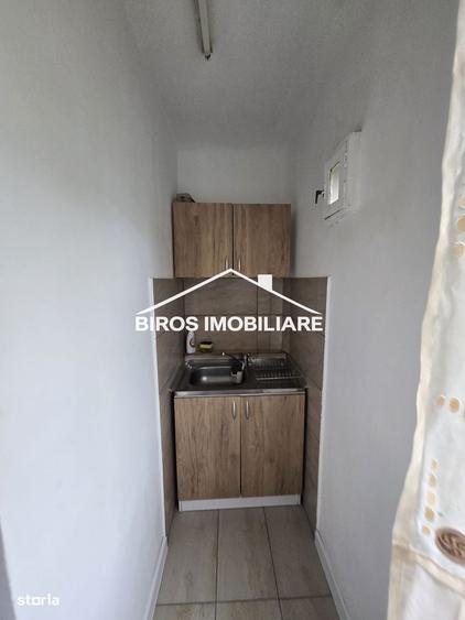 Garsonieră decomandată în Rovine