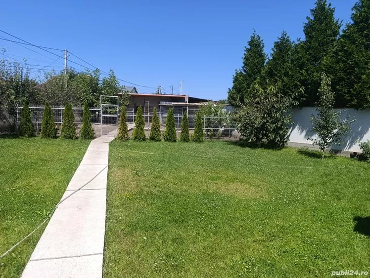 Casă cu 4 camere în Târgu Neamț