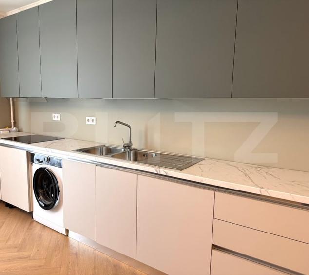 Apartament cu 2 camere semidecomandat, mobilat în Sud