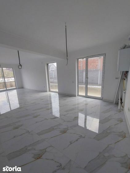 Casa finisata in Oncea ,toate utilita?ile, drum asfaltat!!! - 6