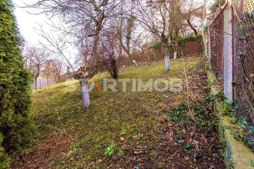 Casă individuală cu 5 camere cu Canalizare în Central