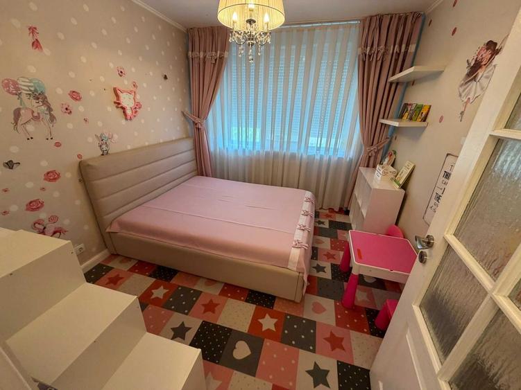 Apartament cu 3 camere decomandat în Dacia