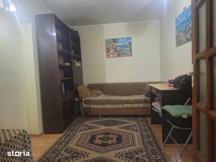Casă cu 5 camere cu Teren 211 Mp în Inel II