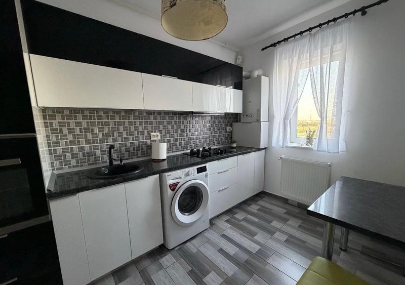 Apartament cu 2 camere decomandat în Păcii