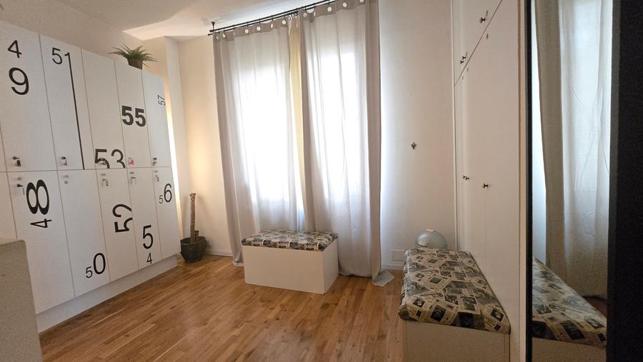Apartament cu 4 camere decomandat în Eminescu