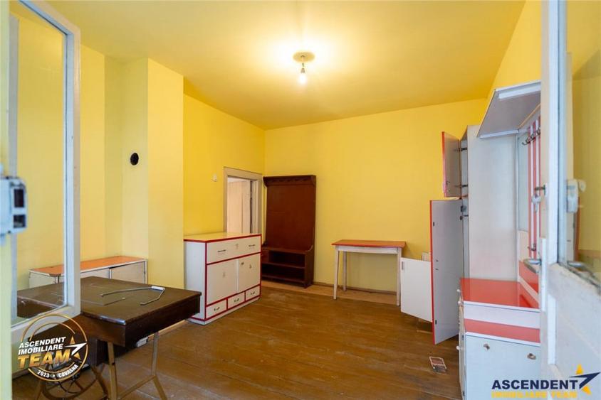 Casă cu 4 camere cu Teren 412 Mp în Brețcu