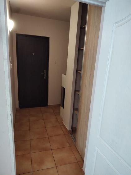 Garsonieră decomandată în Lipovei