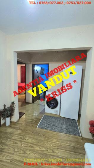Apartament cu 3 camere decomandat în Prundu
