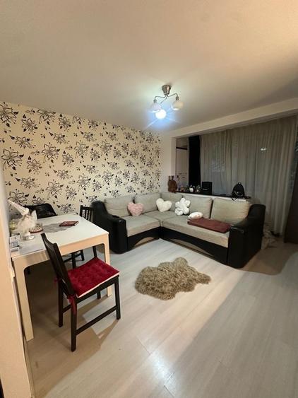 Apartament cu 2 camere decomandat în Tineretului