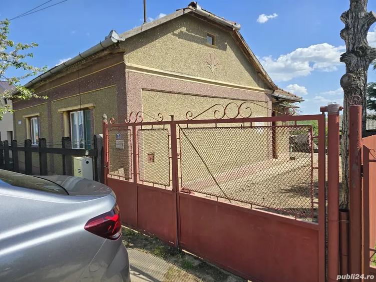 Casă cu 3 camere cu Teren 2000 Mp în Tășnad