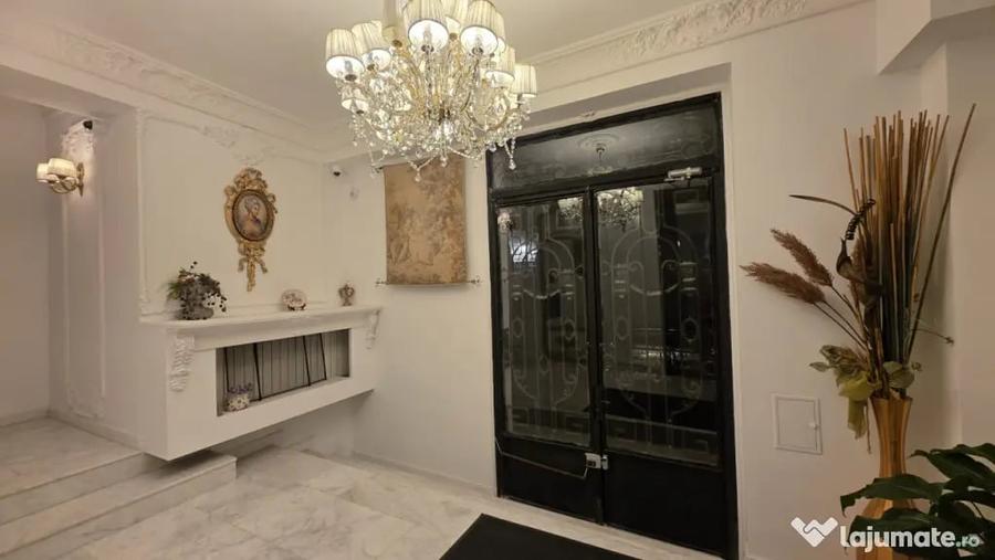 Apartament cu 4 camere decomandat în P-ța Dorobanți