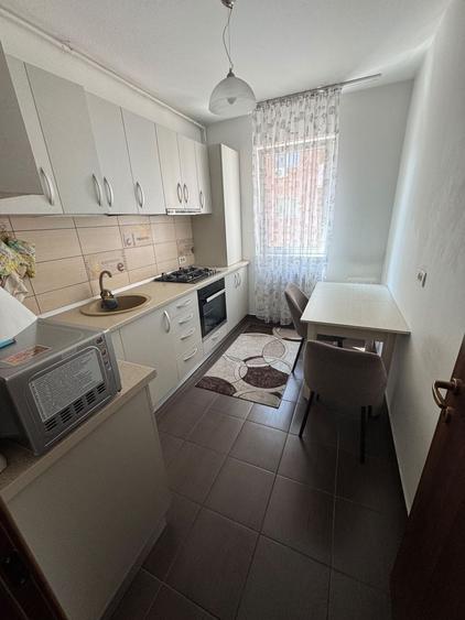 Apartament cu 2 camere decomandat în 1 Decembrie 1918