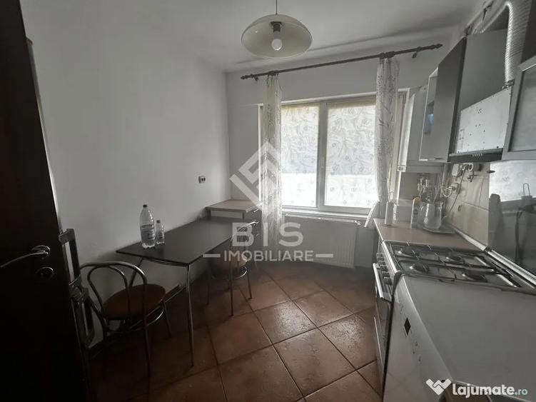 Apartament cu 2 camere decomandat în Calea Moldovei