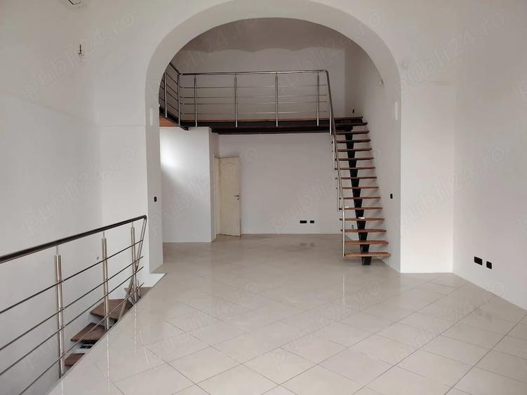 Casă cu 3 camere cu Teren 84 Mp în Central