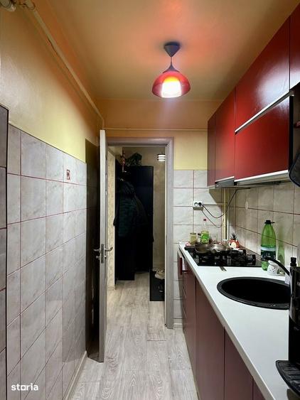 Apartament cu 2 camere semidecomandat în Podul de Piatră