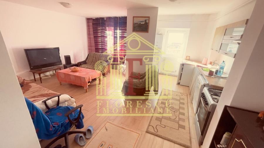Apartament cu 4 camere decomandat, mobilat în Păcurari