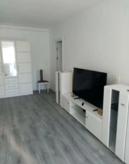 Garsonieră decomandată în Cerătu de Copăcioasa