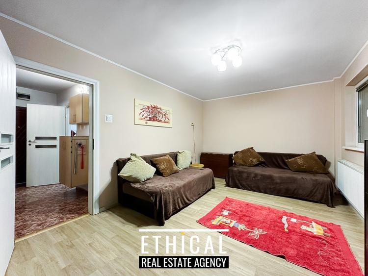Apartament cu 3 camere decomandat, mobilat în Drumul Taberei