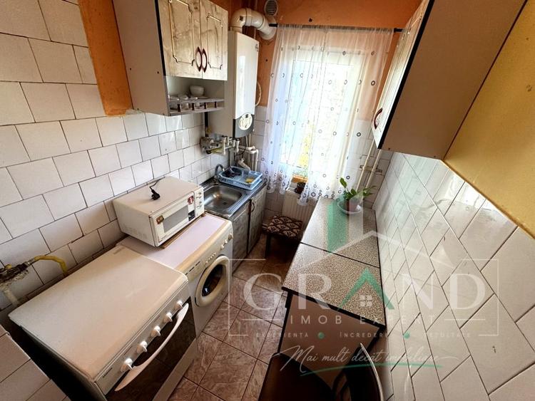 Apartament cu 4 camere semidecomandat, mobilat în Mănăștur