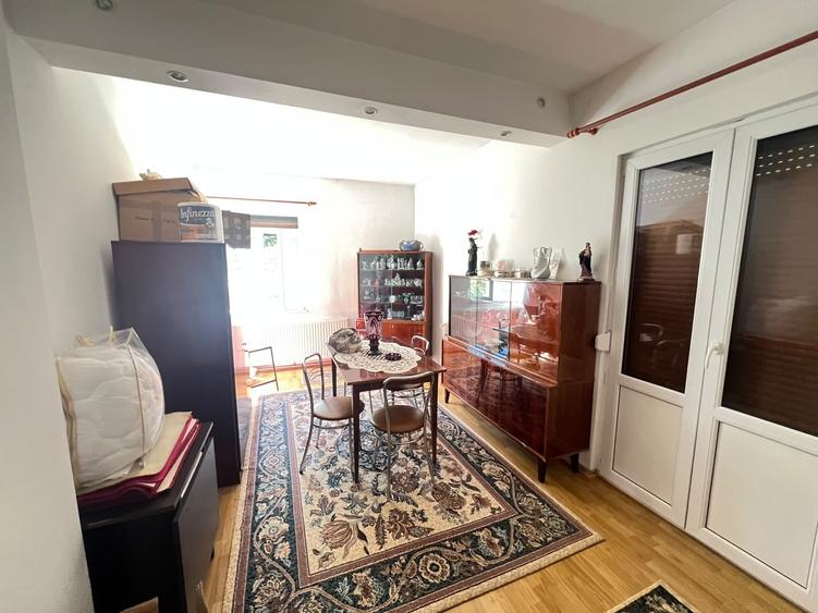 Apartament cu 2 camere decomandat, mobilat în Bartolomeu