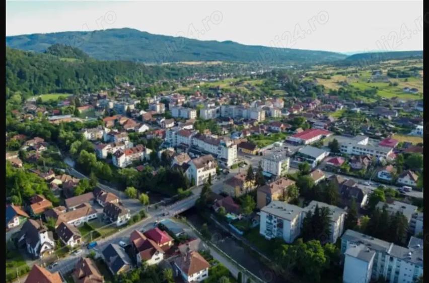 Spațiu comercial, de 324 mp, în Sovata