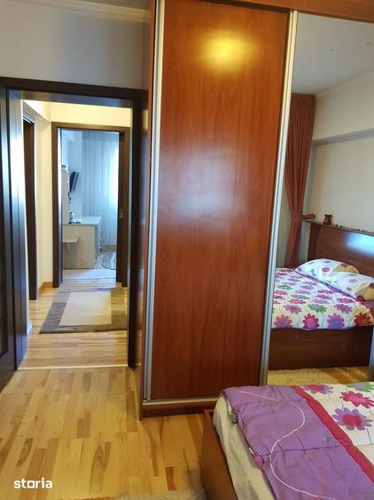 Apartament cu 3 camere în Rahova
