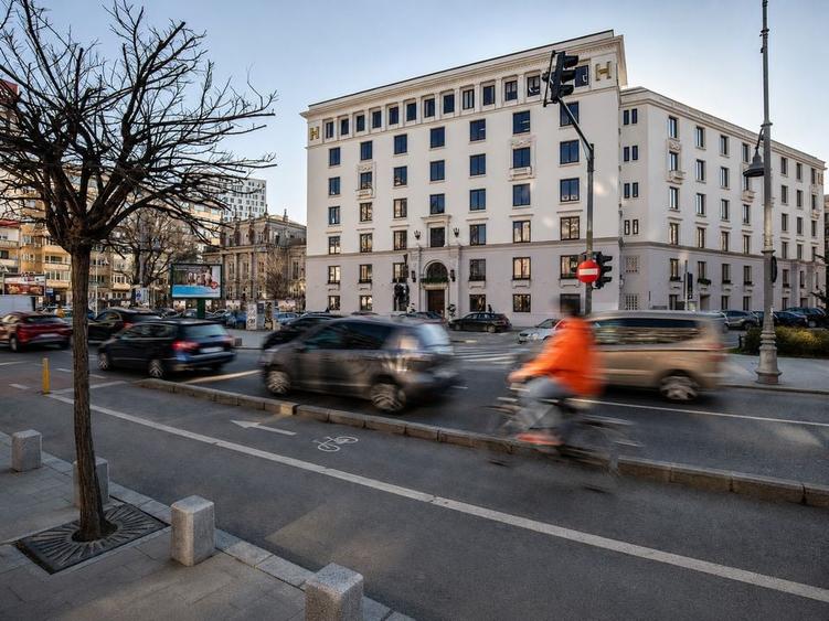 Birou, de 5,655 mp, în Calea Victoriei
