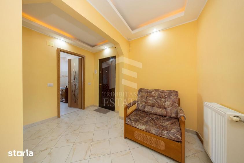 Apartament cu 3 camere decomandat în Electroprecizia