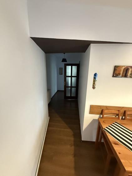 Apartament cu 3 camere decomandat în Drumul Poienii