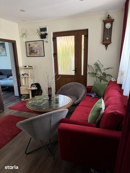 Casă cu 3 camere cu Teren 900 Mp în Central