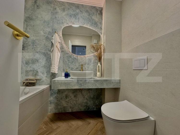 Apartament cu 3 camere semidecomandat, mobilat în Vest