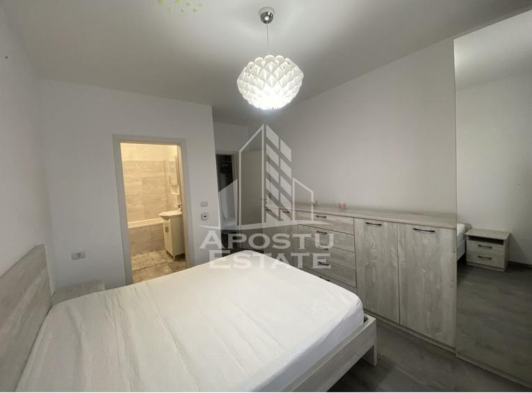 Apartament cu 3 camere decomandat, mobilat în Torontalului