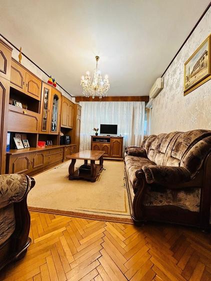 Apartament cu 3 camere în Valea Rosie