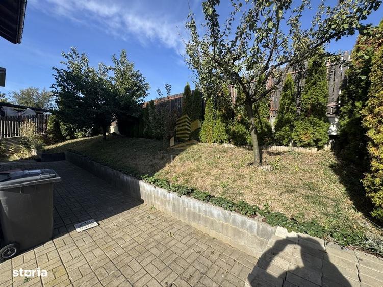 Casă cu 4 camere în Ciupercenii Noi
